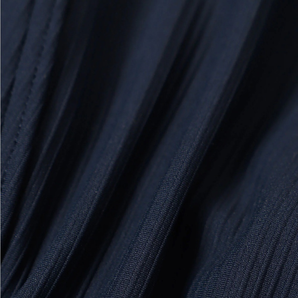 Berlook Activewear Navy Contrast U-shape Tank Top--Light Support - Picture 7 of 8